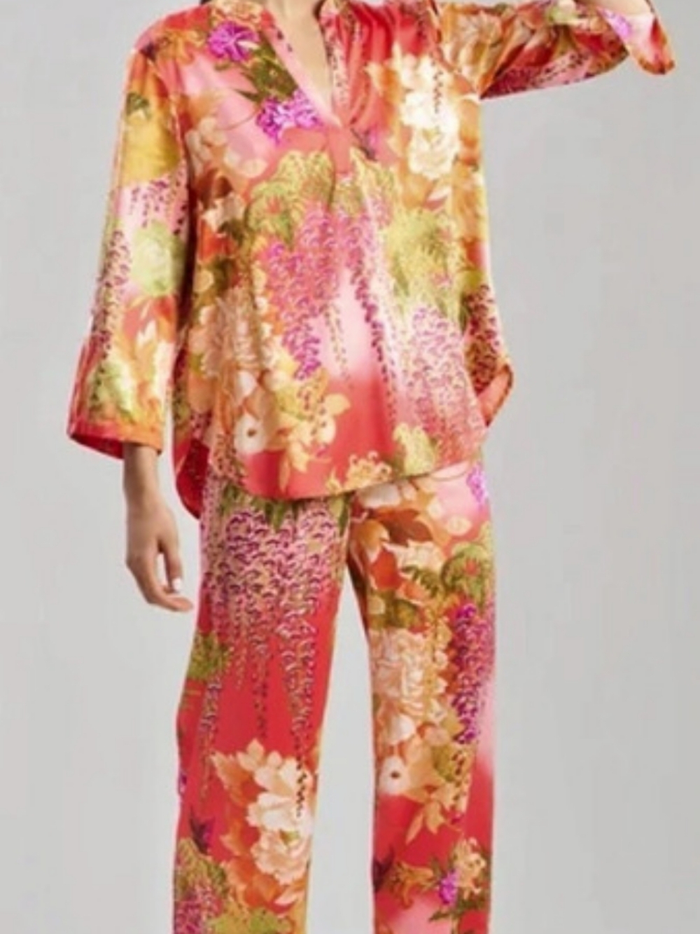 Natori Floral Two-Piece Pajama Set in Orange & Pink Like New